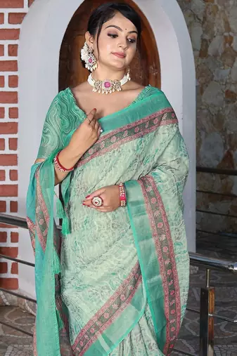 Green pure cotton printed printed saree with blouses
