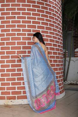 Blue pure cotton printed printed saree with blouses 3