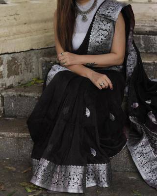 black grey silk blend banarasi saree with unstitched blouse piece 5