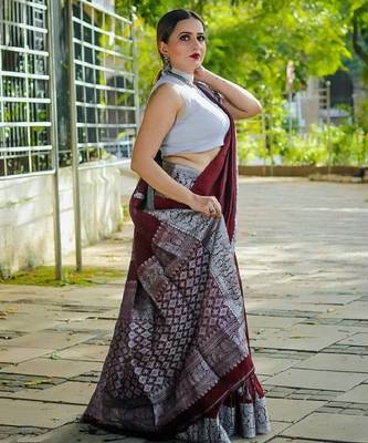 marroon grey silk blend banarasi saree with unstitched blouse piece 2