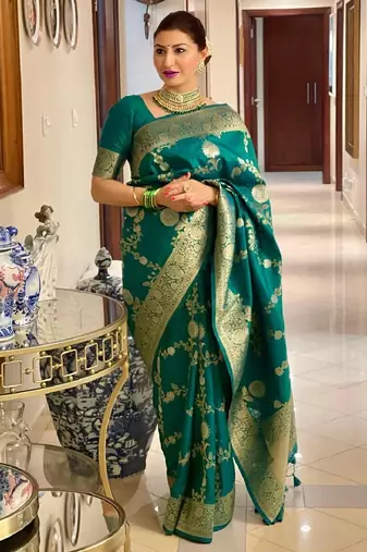 rama silk blend banarasi saree with unstitched blouse piece