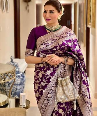 wine silk blend banarasi saree with unstitched blouse piece 3