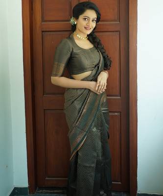 green silk blend banarasi saree with unstitched blouse piece 1