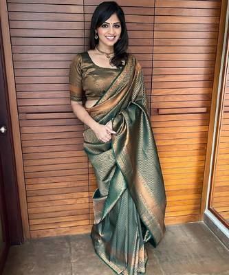 green silk blend banarasi saree with unstitched blouse piece 1