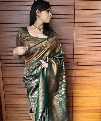 green silk blend banarasi saree with unstitched blouse piece 3