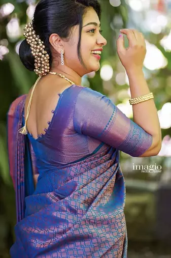 blue silk blend banarasi saree with unstitched blouse piece