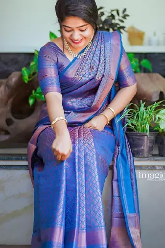 blue silk blend banarasi saree with unstitched blouse piece
