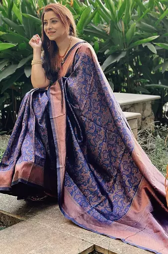 blue silk blend banarasi saree with unstitched blouse piece