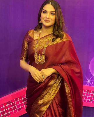 Maroon silk blend banarasi saree with unstitched blouse piece 2