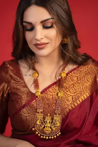Maroon silk blend banarasi saree with unstitched blouse piece