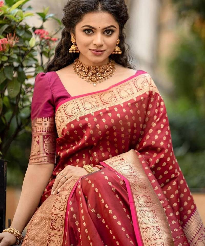 maroon soft art silk banarasi jacuard work designer party wear saree with unstitched blouse piece