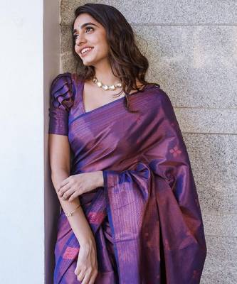 blue silk blend banarasi saree with unstitched blouse piece 2