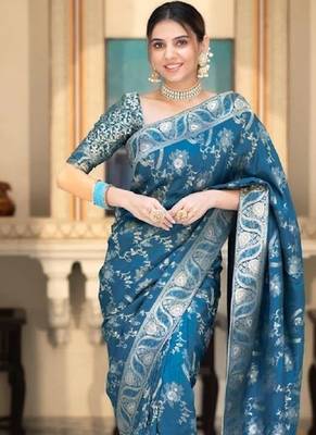 morpich silk blend banarasi saree with unstitched blouse piece 2