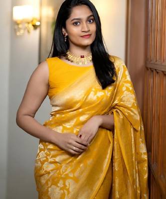 yellow silk blend banarasi saree with unstitched blouse piece 3