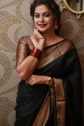 black silk blend banarasi saree with unstitched blouse piece