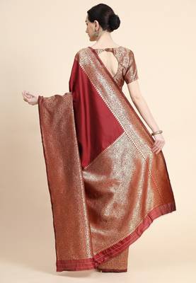 maroon silk blend banarasi saree with unstitched blouse piece 3