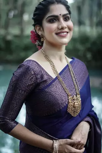 blue silk blend banarasi saree with unstitched blouse piece
