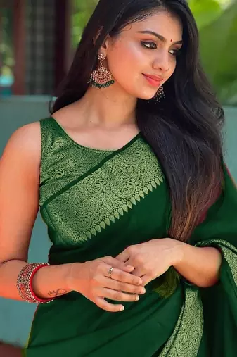 green silk blend banarasi saree with unstitched blouse piece