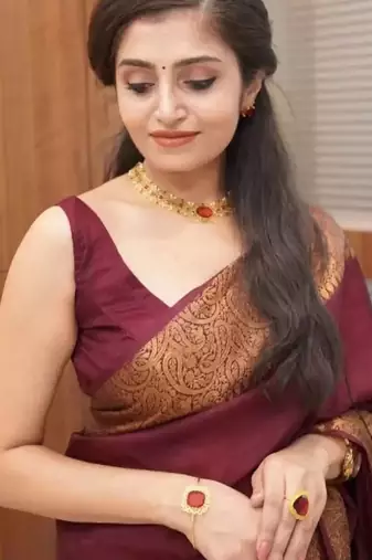 wine silk blend banarasi saree with unstitched blouse piece
