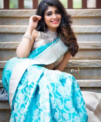 sky blue silk blend banarasi saree with unstitched blouse piece 4