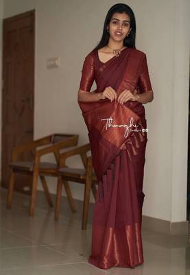 maroon silk blend banarasi saree with unstitched blouse piece 1
