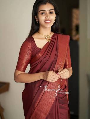 maroon silk blend banarasi saree with unstitched blouse piece 5