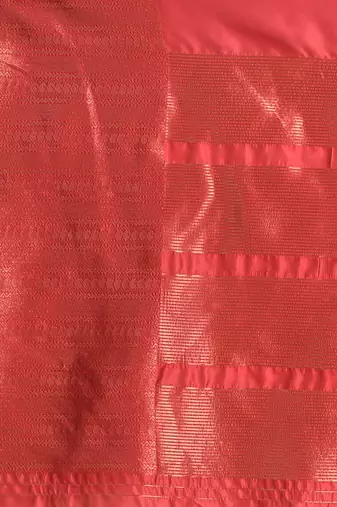 maroon silk blend banarasi saree with unstitched blouse piece