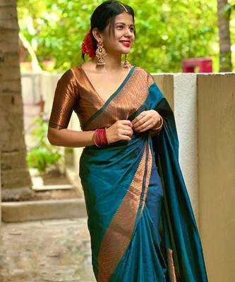 morpich silk blend banarasi saree with unstitched blouse piece 2