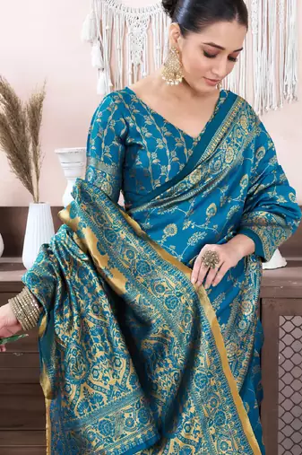 rama silk blend banarasi saree with unstitched blouse piece