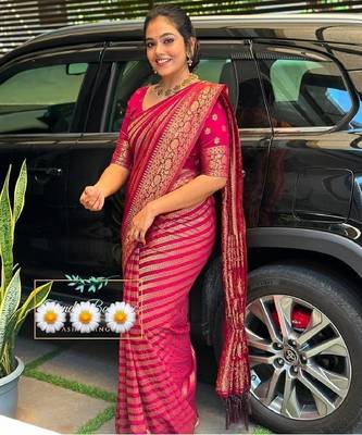pink silk blend banarasi saree with unstitched blouse piece 1
