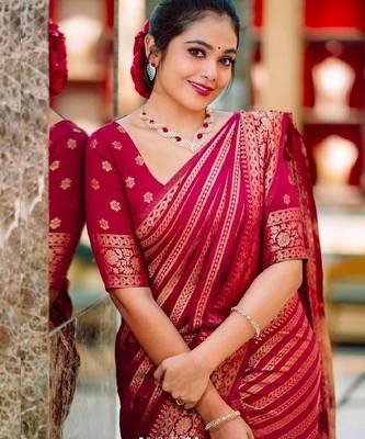 pink silk blend banarasi saree with unstitched blouse piece 3
