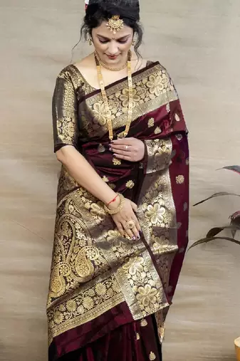 maroon silk blend banarasi saree with unstitched blouse piece