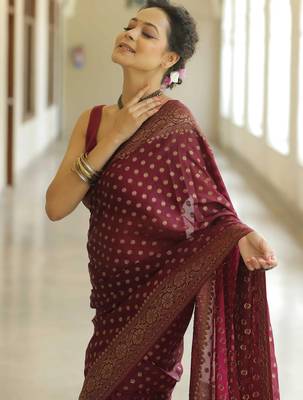 maroon silk blend banarasi saree with unstitched blouse piece 2