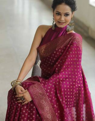 wine silk blend banarasi saree with unstitched blouse piece 3