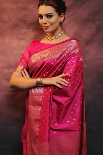  pink silk blend banarasi saree with unstitched blouse piece