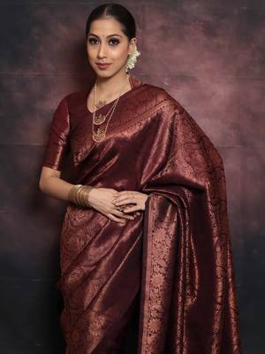 maroon silk blend banarasi saree with unstitched blouse piece 2