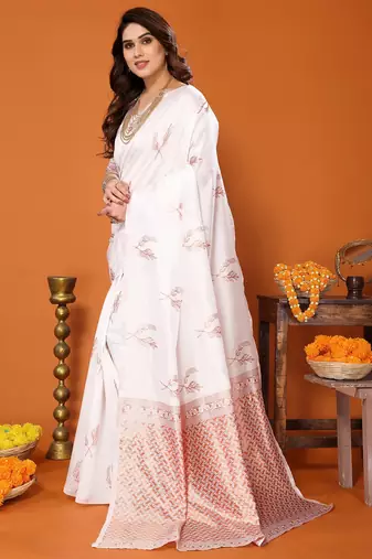 white silk blend banarasi saree with unstitched blouse piece
