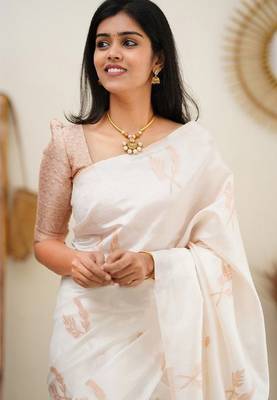 white silk blend banarasi saree with unstitched blouse piece 4
