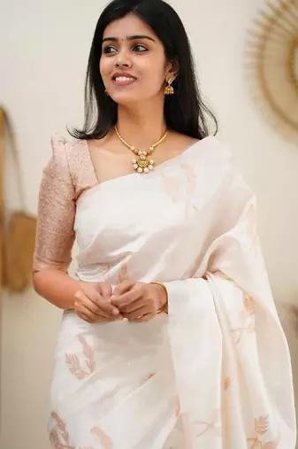 white silk blend banarasi saree with unstitched blouse piece