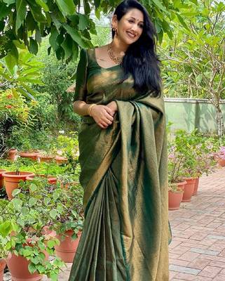 green silk blend banarasi saree with unstitched blouse piece 2