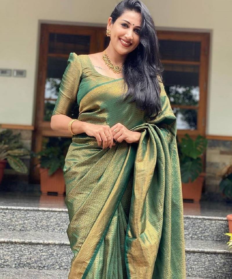 green soft art silk banarasi jacuard work designer party wear saree with unstitched blouse piece