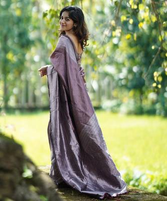 maroon silver silk blend banarasi saree with unstitched blouse piece 3
