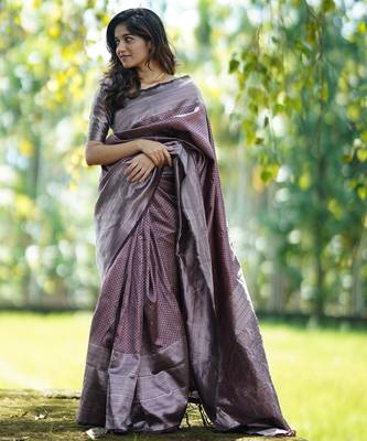 maroon silver silk blend banarasi saree with unstitched blouse piece 5