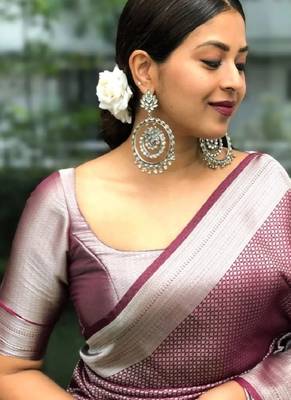 maroon silver silk blend banarasi saree with unstitched blouse piece 4