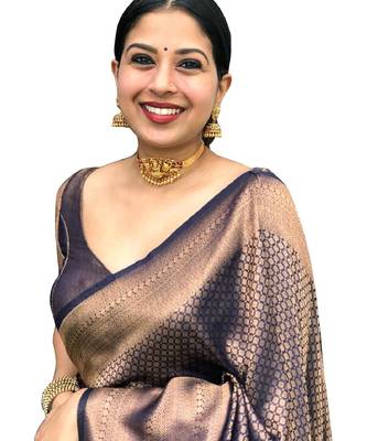 neavy blue silk blend banarasi saree with unstitched blouse piece 4