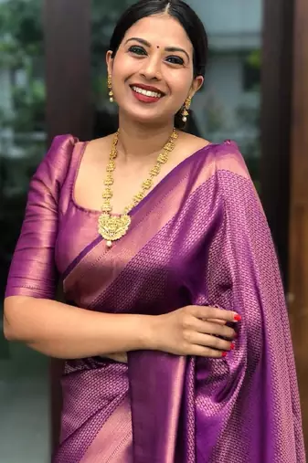purple silk blend banarasi saree with unstitched blouse piece