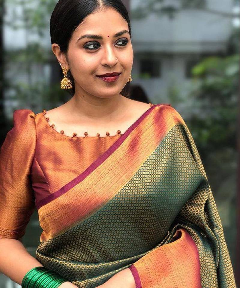 green maroon soft art silk banarasi jacuard work designer party wear saree with unstitched blouse piece