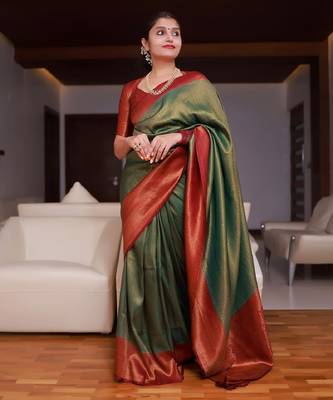 green maroon silk blend banarasi saree with unstitched blouse piece 2