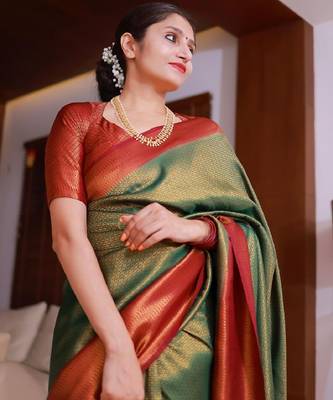 green maroon silk blend banarasi saree with unstitched blouse piece 1