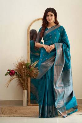 morpich silk blend banarasi saree with unstitched blouse piece 1